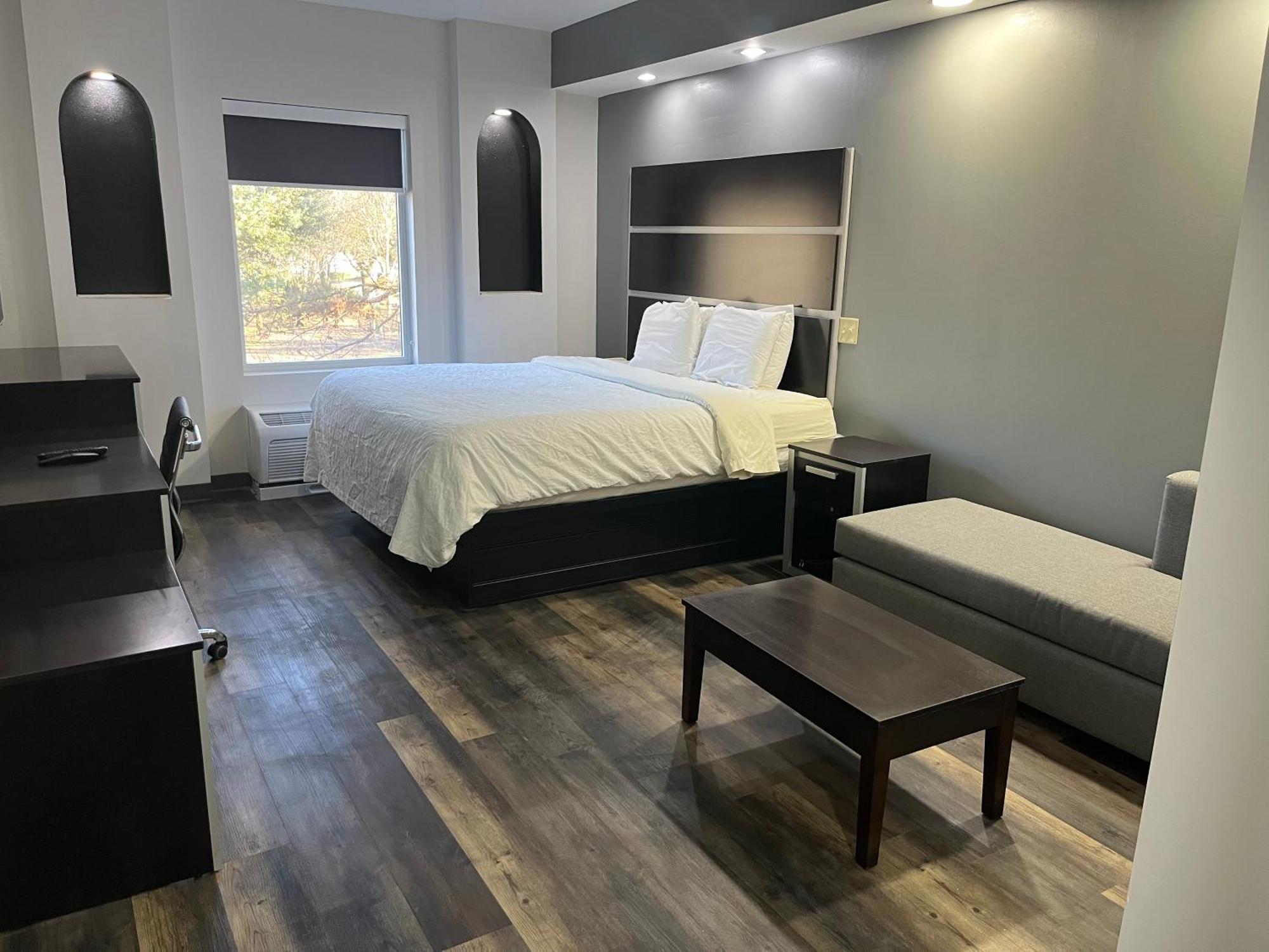 Hotel Sonesta Essential Savannah 3*