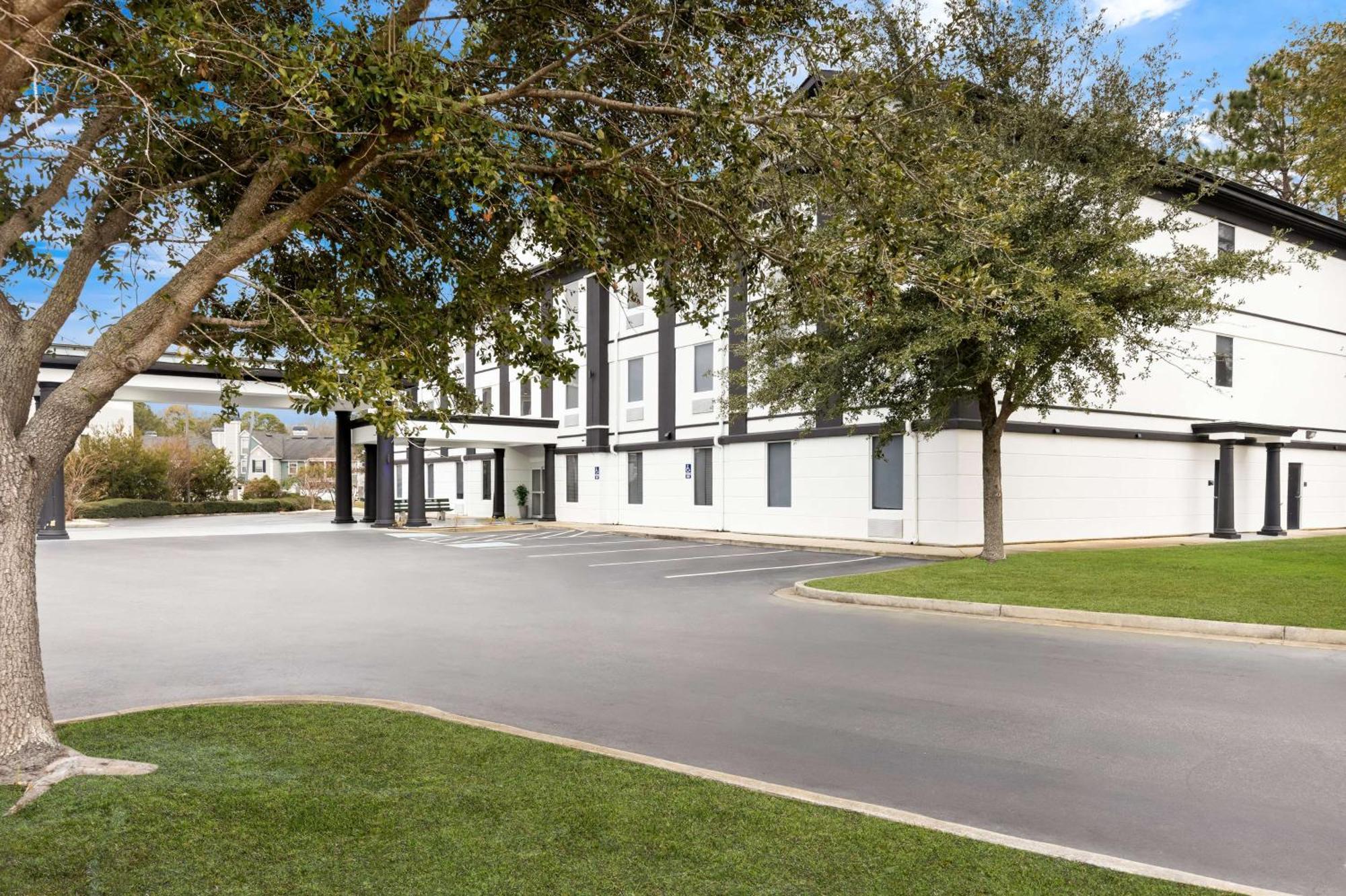 Sonesta Essential Savannah Hotel