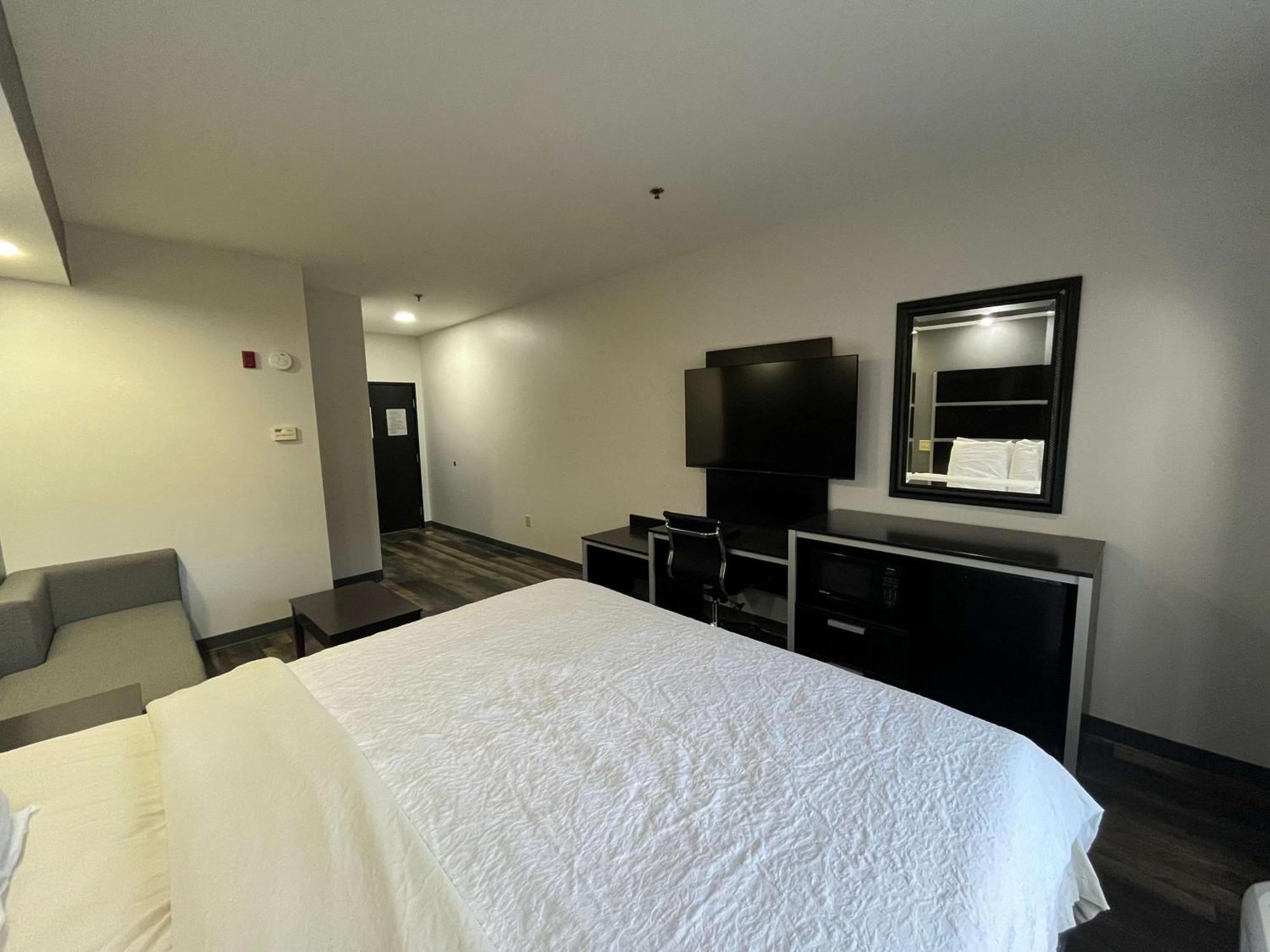 Hotel Sonesta Essential Savannah
