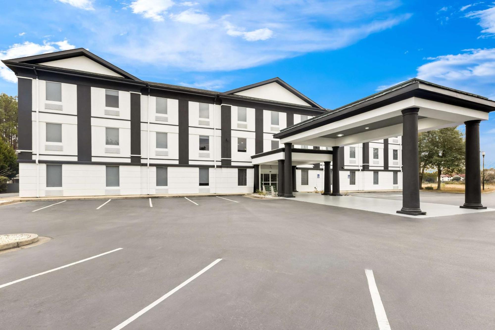 Hotel Sonesta Essential Savannah 3*